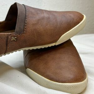 💕FRYE-Melanie Slip-ons in Cognac